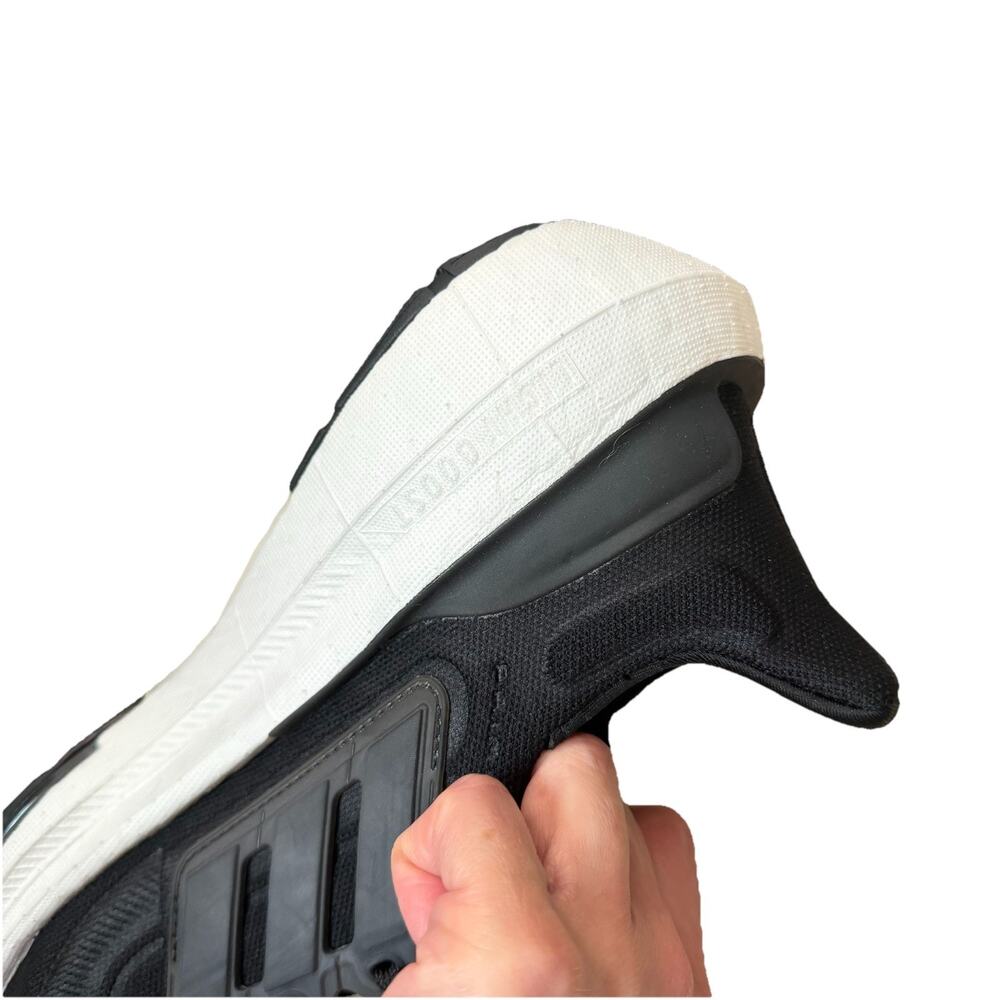 Adidas Womens 10 Ultraboost Light Sneakers Black White Running Shoes Lace Up Box - Picture 10 of 15